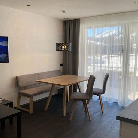 Apartamento Haus Pitzi Sankt Anton am Arlberg Exterior foto